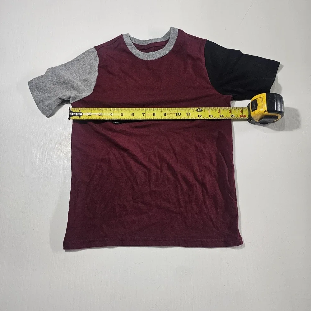 365 Kids Garanimals Boys Size 10 Burgundy  Peaking Eyes Behind Zipper